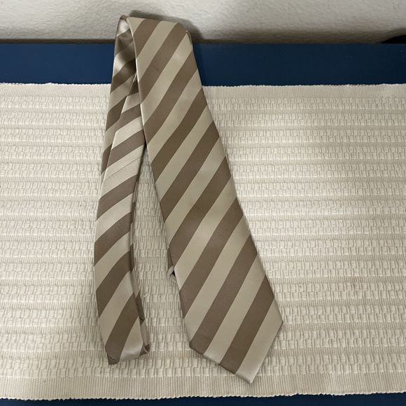 Puccini Men's Beige Striped 100% Microfiber Neck Tie - Picture 5 of 5